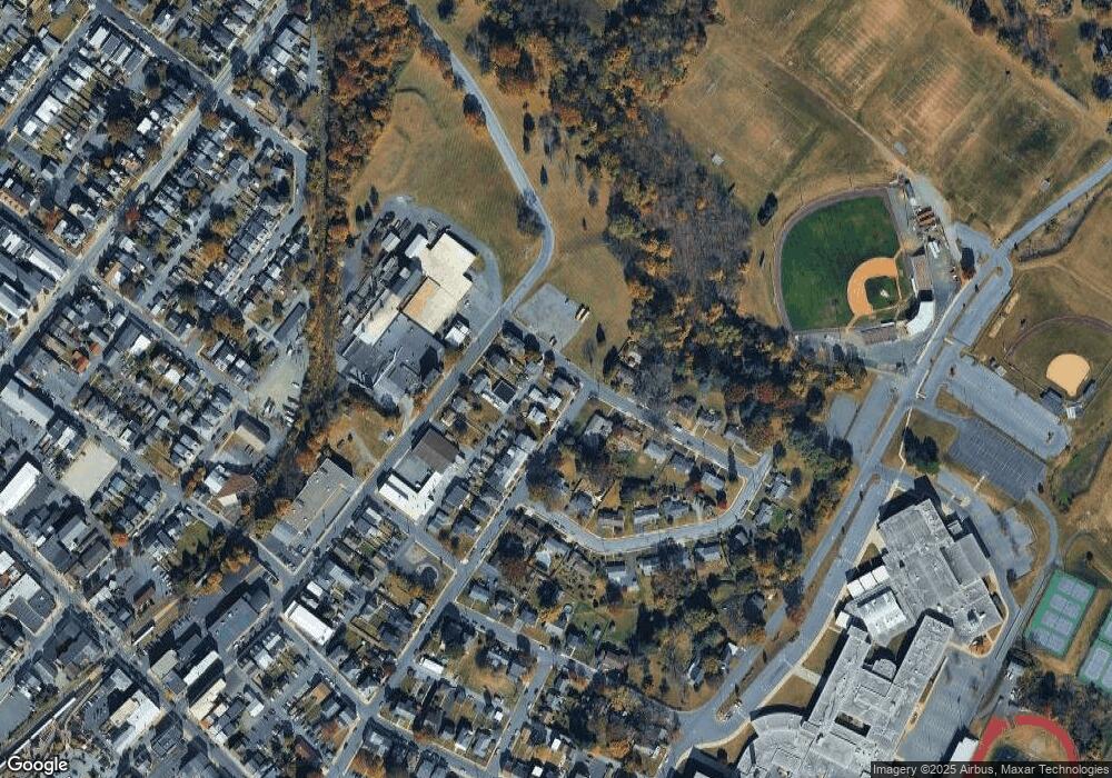 255 N Franklin St, Boyertown, PA 19512 - photo 1