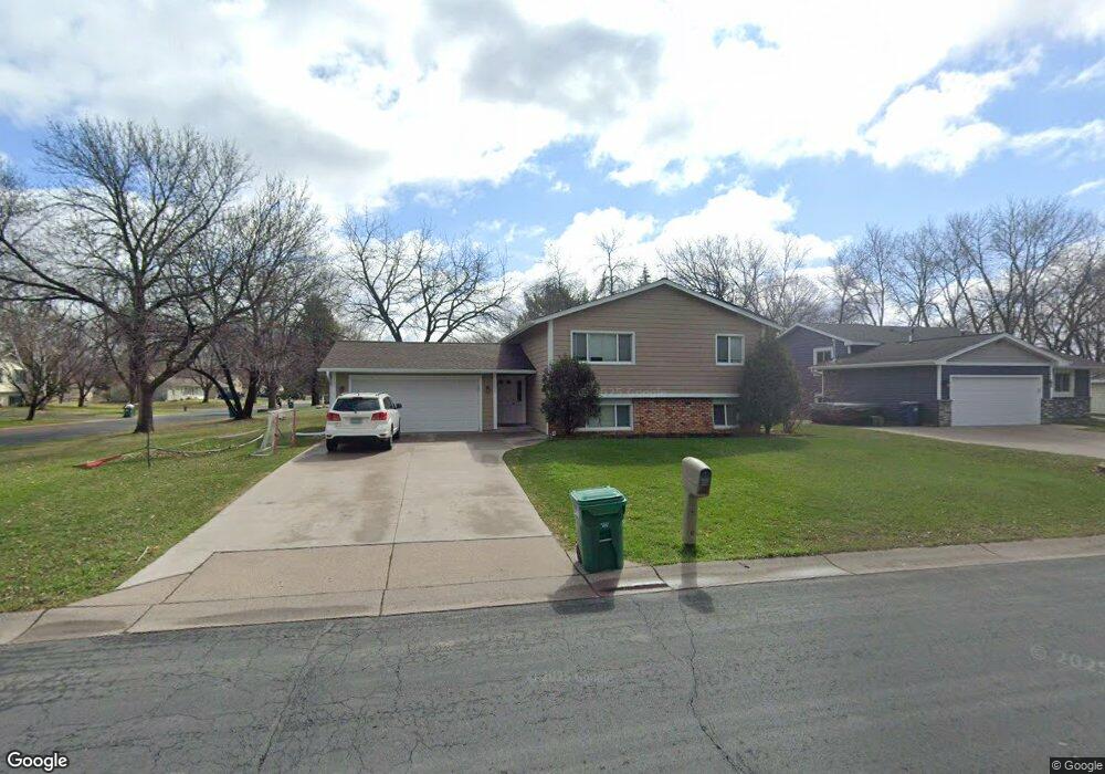 9896 Hemlock Ln N, Maple Grove, MN 55369 - photo 1