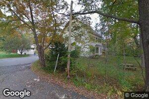 19 Chestnut St, Hallowell, ME 04347