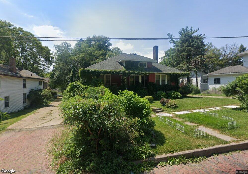 1311 E 9th St, Davenport, IA 52803 - photo 1