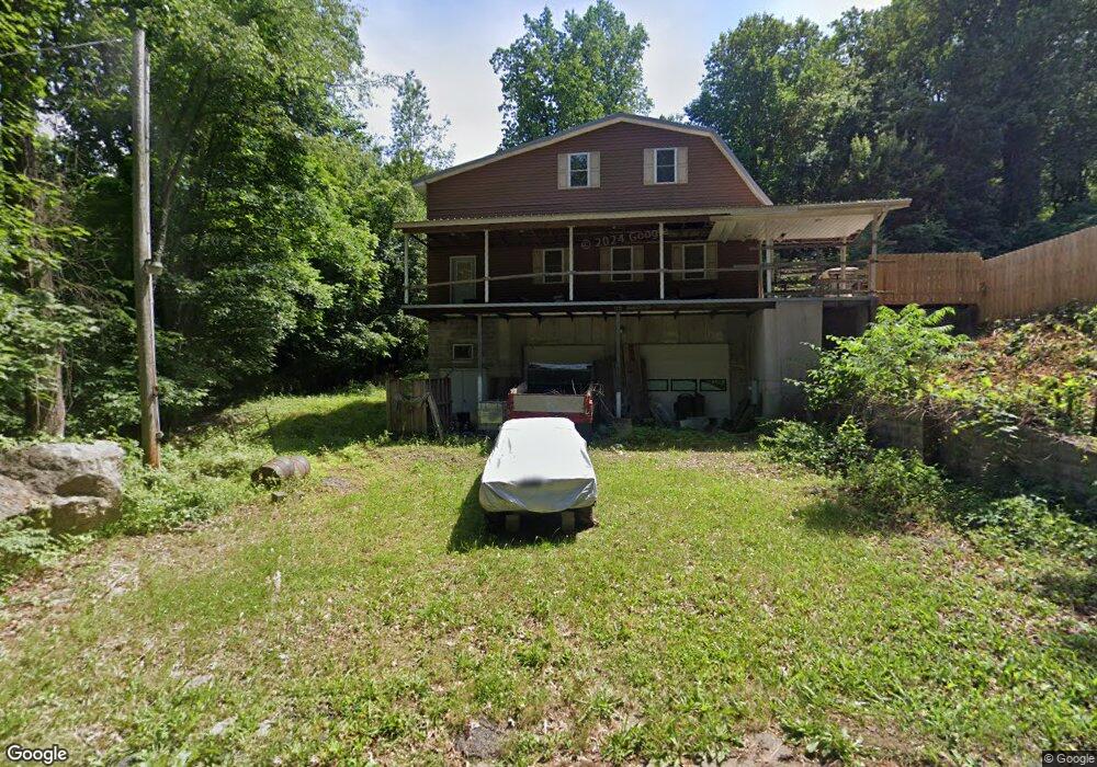 4282 Mill Rd, Emmaus, PA 18049 - photo 1