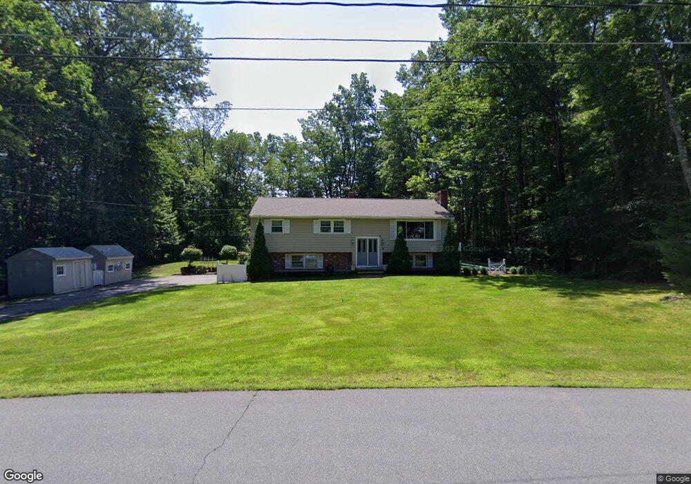 8 Hawthorne Dr, Atkinson, NH 03811 - photo 1