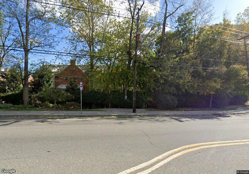 1225 River Rd unit 7D, Edgewater, NJ 07020 - photo 1