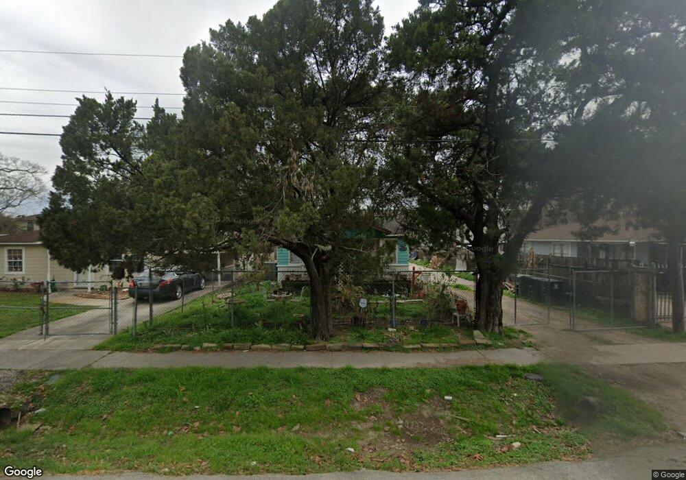 8319 Roswell St, Houston, TX 77022 - photo 1