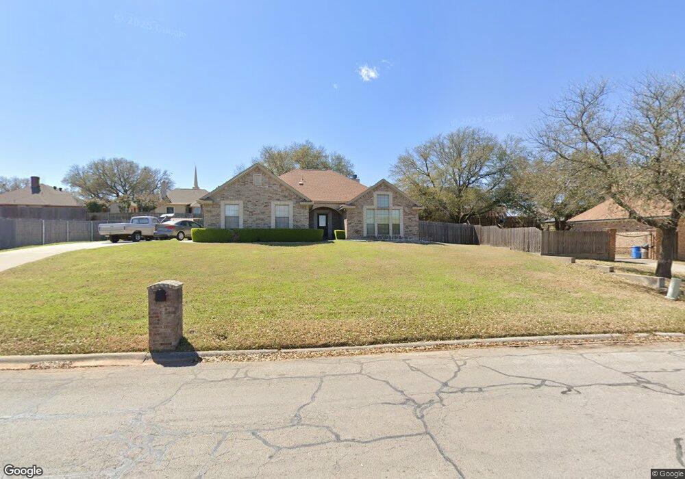 934 Featherston St, Cleburne, TX 76033 - photo 1