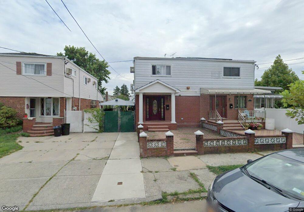 6331 137th St, Flushing, NY 11367 - photo 1