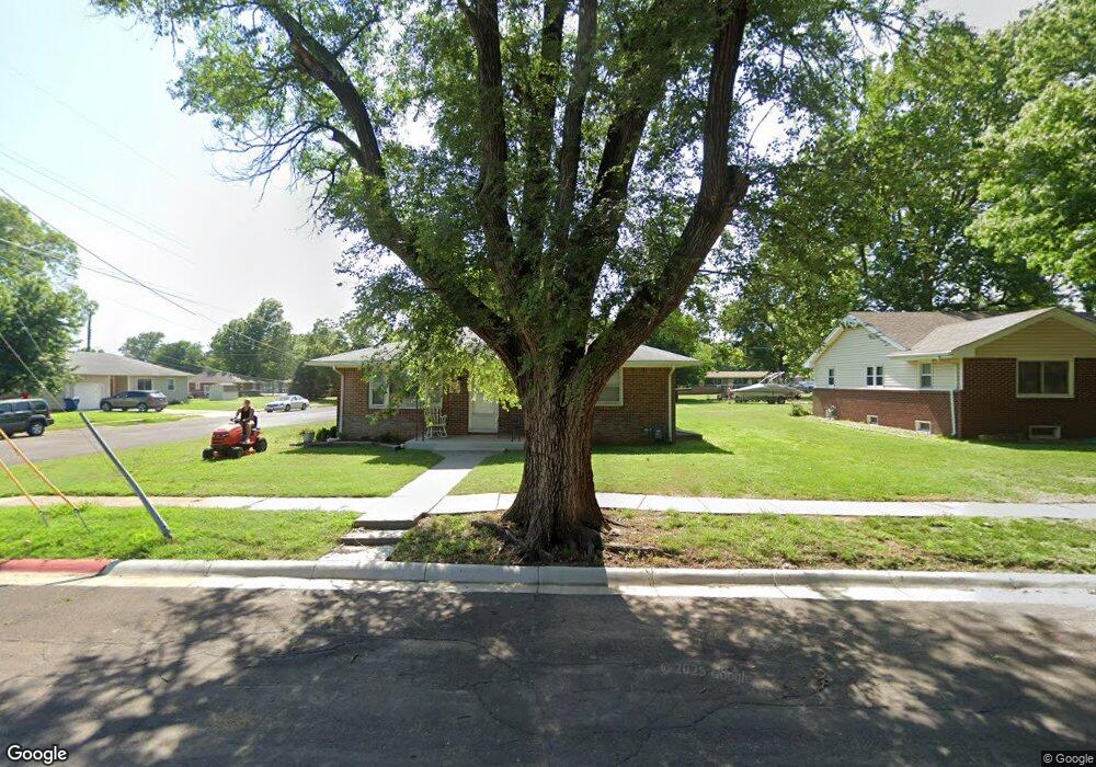 211 S 3rd St, Colwich, KS 67030 - photo 1