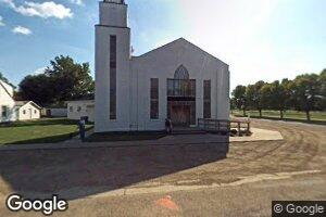 112 E 10th Ave, Redfield, SD 57469