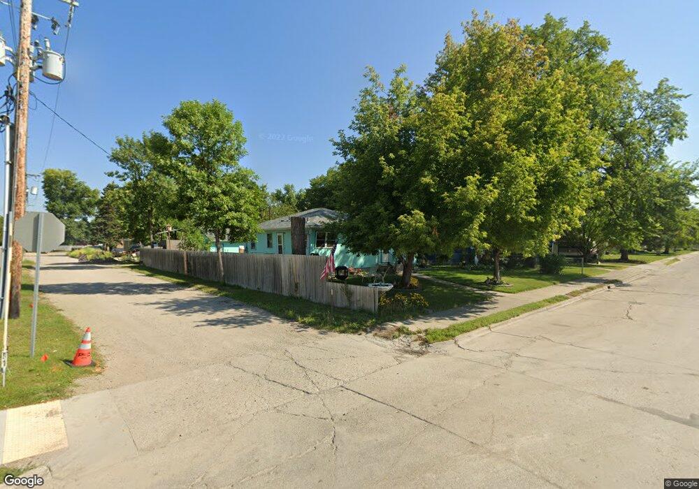 1130 Hammerling Ave, Grand Forks, ND 58201 - photo 1