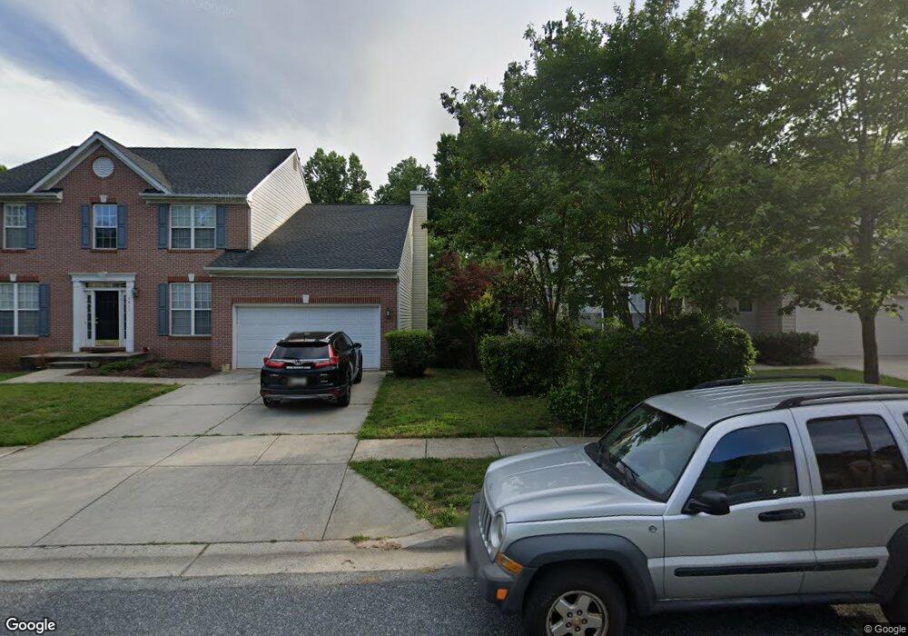 5617 Silk Tree Dr, Riverdale, MD 20737 - photo 1