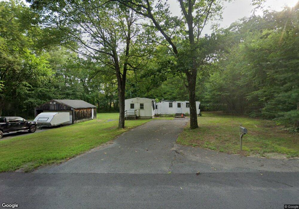 643 Hazel St, Uxbridge, MA 01569 - photo 1