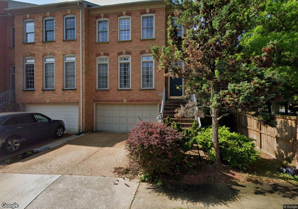 8035 Kidwell Hill Ct, Vienna, VA 22182 - photo 1