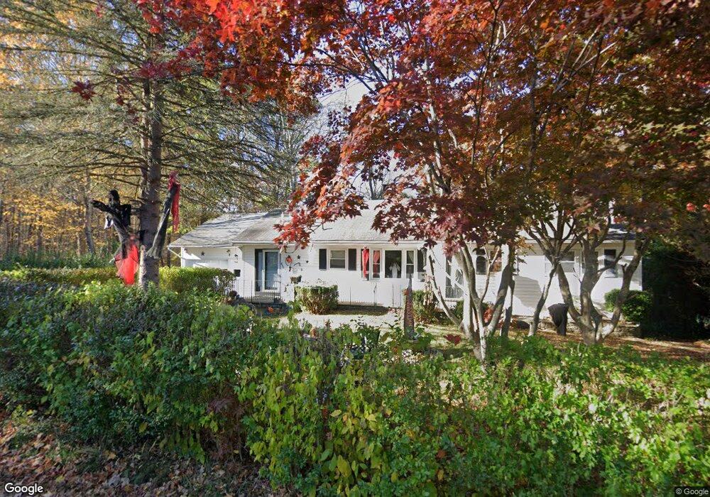 9 Crest Rd, Ridgefield, CT 06877 - photo 1