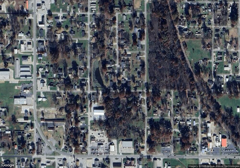 290 C St NW, Linton, IN 47441 - photo 1