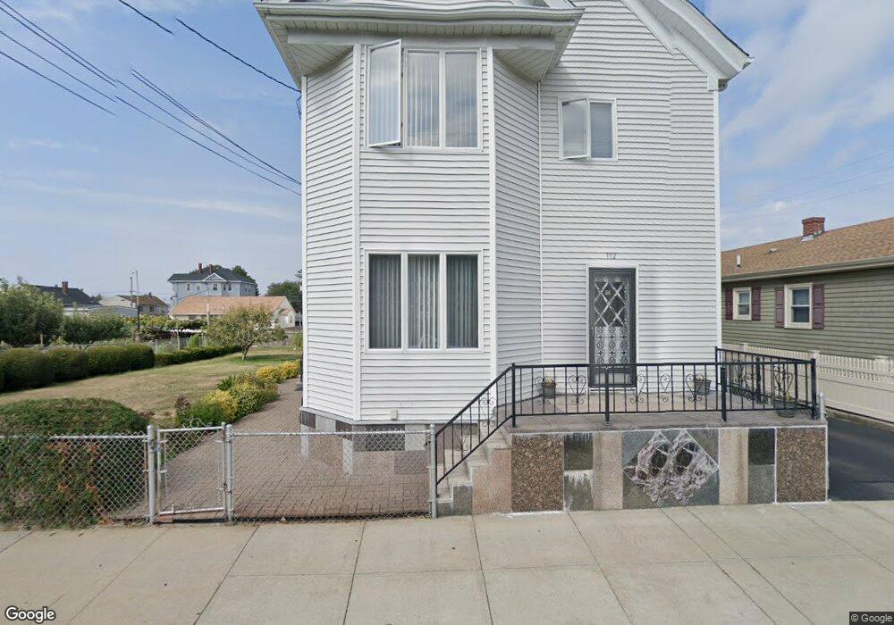 112 Oak Grove Ave, Fall River, MA 02723 - photo 1