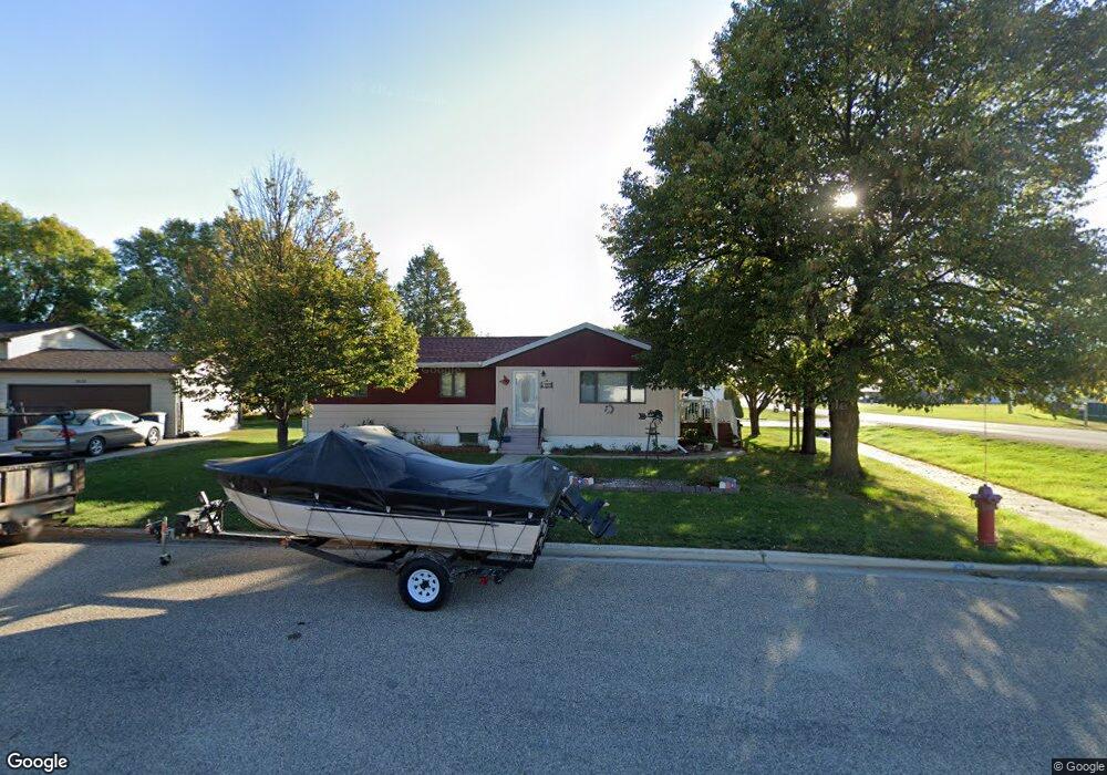 1605 3rd Ave SW, Jamestown, ND 58401 - photo 1