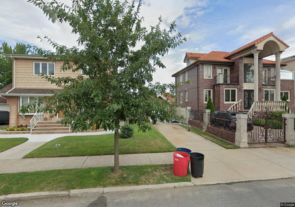 16335 99th St, Jamaica, NY 11414 - photo 1