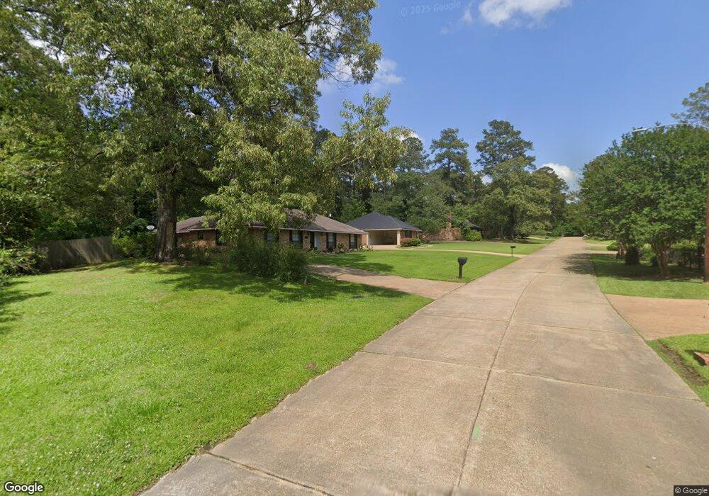 208 Spring Creek Dr, Pineville, LA 71360 - photo 1