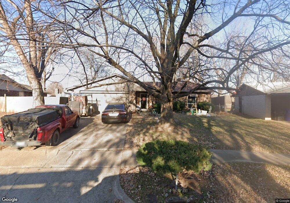 1717 S Pecan Ct, Broken Arrow, OK 74012 - photo 1