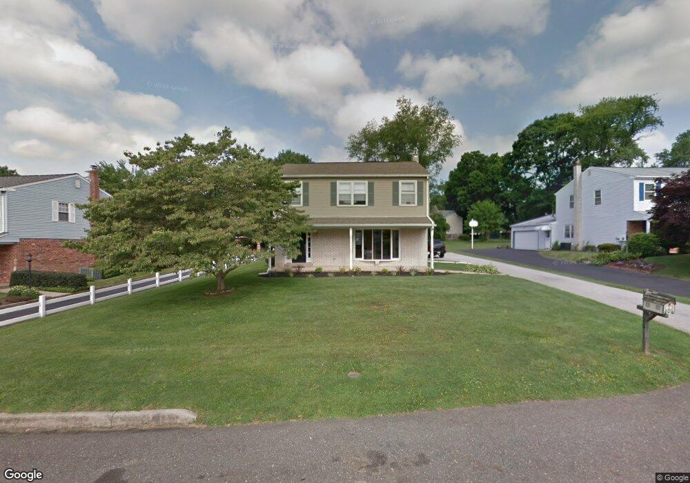 725 Windsor Place, Wallingford, PA 19086 - photo 1