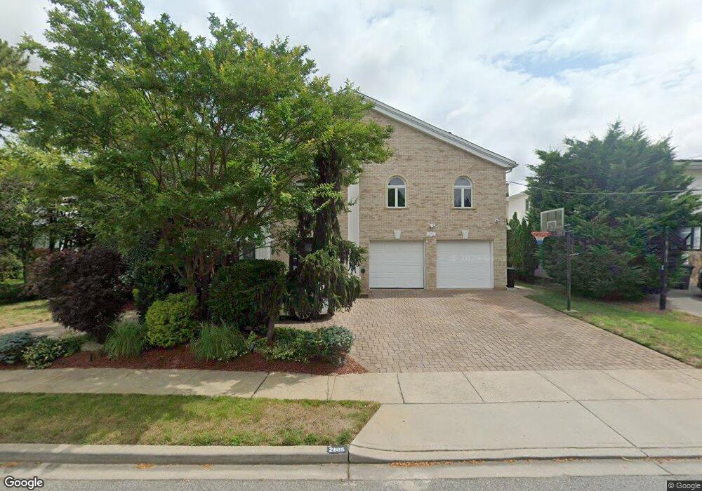 2885 Preston Ln, Merrick, NY 11566 - photo 1