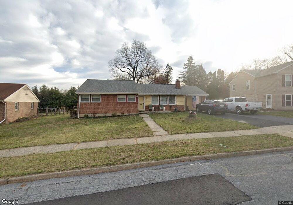 160 Crest Rd, Reading, PA 19608 - photo 1