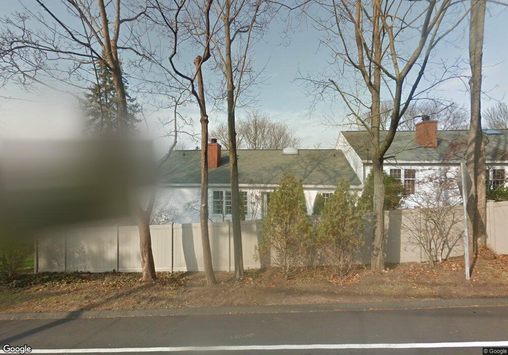 41 Bank St, New Canaan, CT 06840 - photo 1