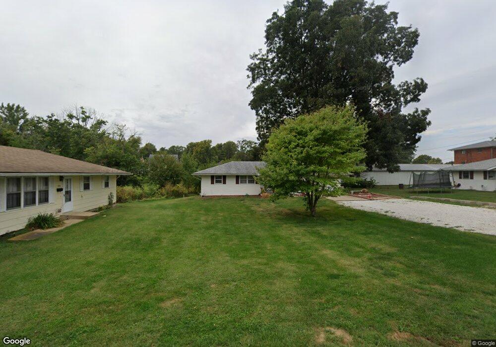 240 E Adams St, Virginia, IL 62691 - photo 1