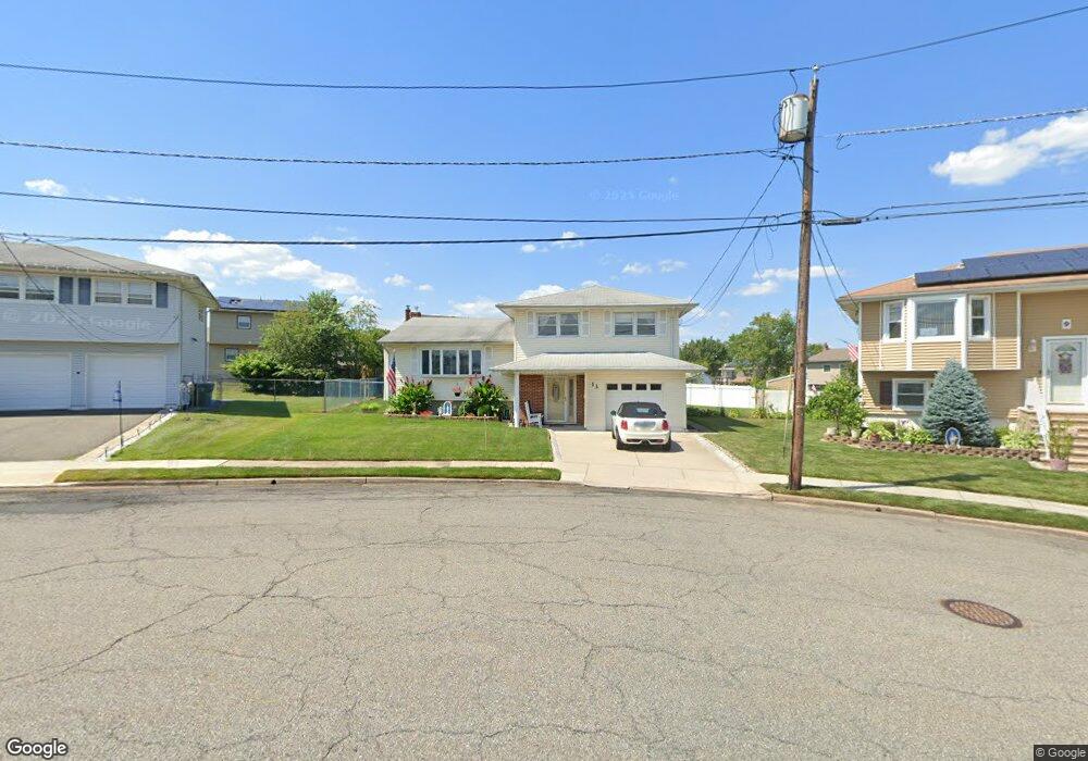 13 Sterling Ct, Perth Amboy, NJ 08861 - photo 1