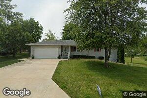 1312 Hilldale Dr, Macon, MO 63552