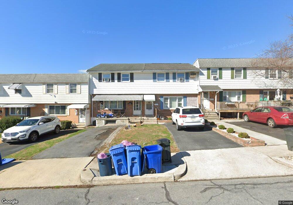 636A Centre St, Reading, PA 19605 - photo 1