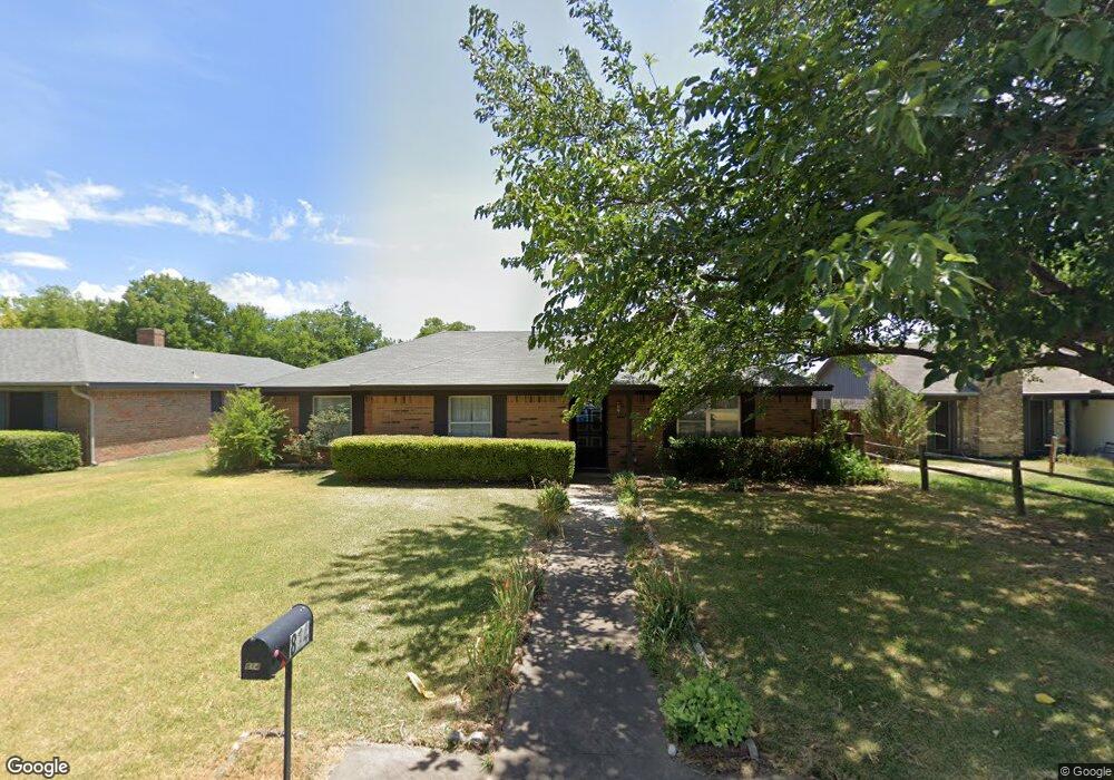 814 Starlight Dr, Sherman, TX 75090 - photo 1