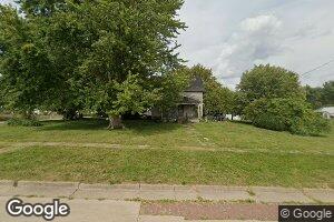 307 W 2nd St, Hedrick, IA 52563