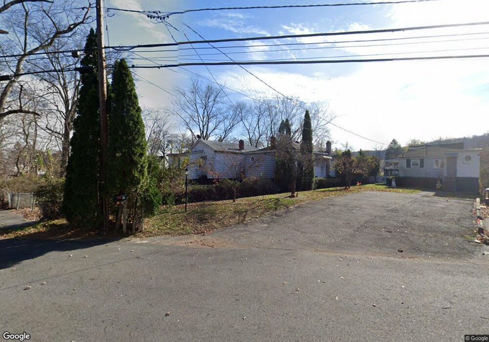 97 Riverlawn Dr, Wayne, NJ 07470 - photo 1