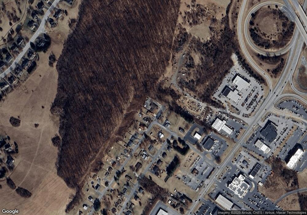 61 First St, Staunton, VA 24401 - photo 1