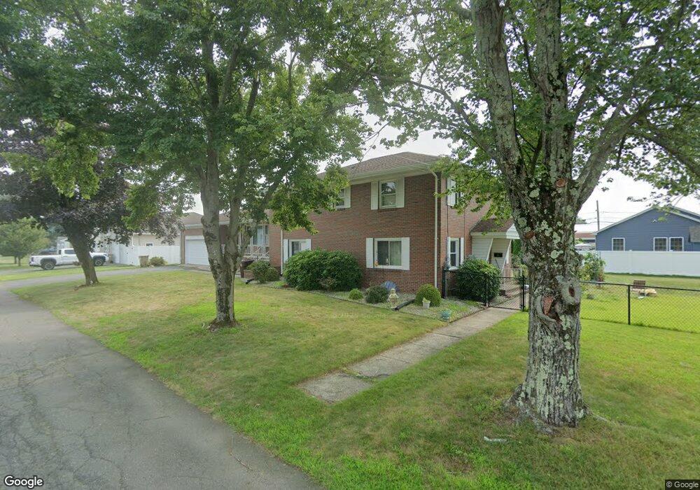 24 Lehigh St, Ludlow, MA 01056 - photo 1