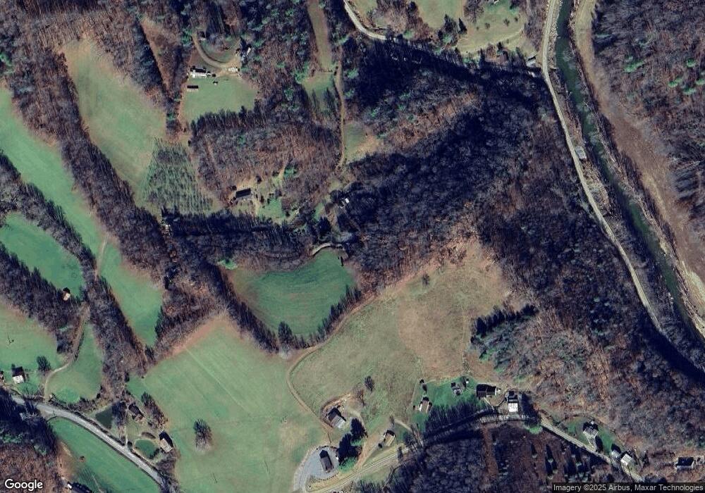 237 Trillium Place, Burnsville, NC 28714 - photo 1