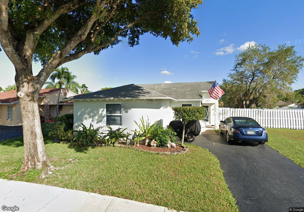 560 Auburn Way, Davie, FL 33325 - photo 1