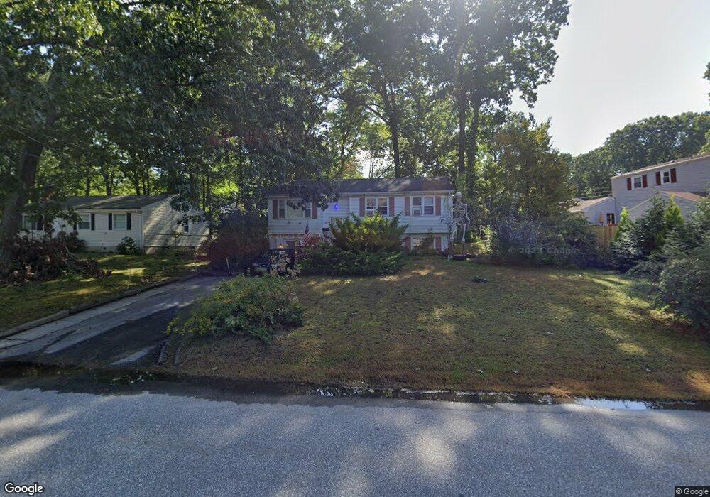 156 Roanoak Ave, Willimantic, CT 06226 - photo 1