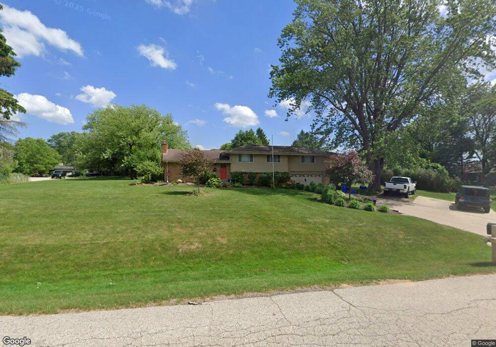 13455 Bobby Ln, Elm Grove, WI 53122 - photo 1