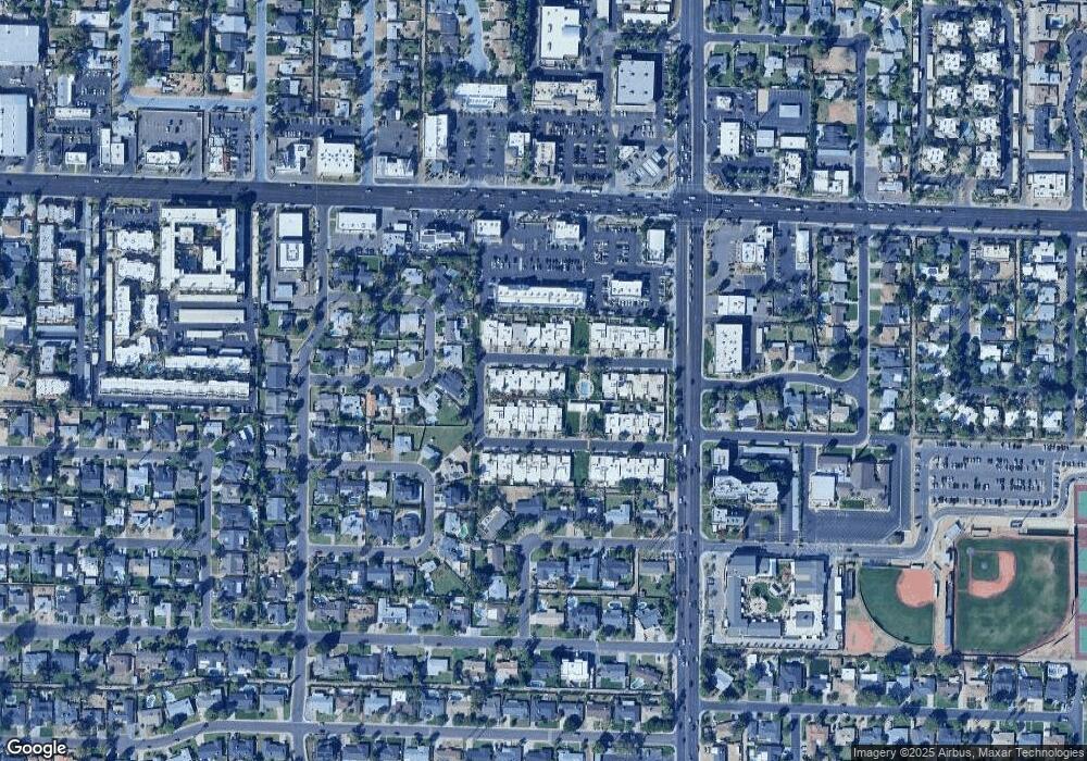 4317 E Piccadilly Rd, Phoenix, AZ 85018 - photo 1