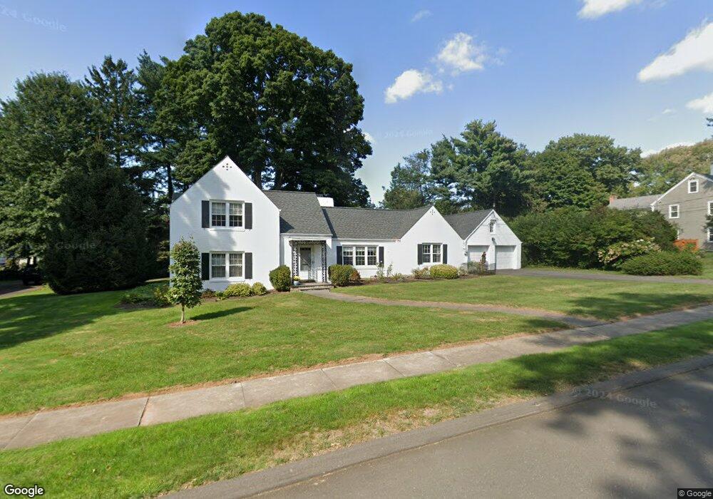 42 Hickory Ln, West Hartford, CT 06107 - photo 1