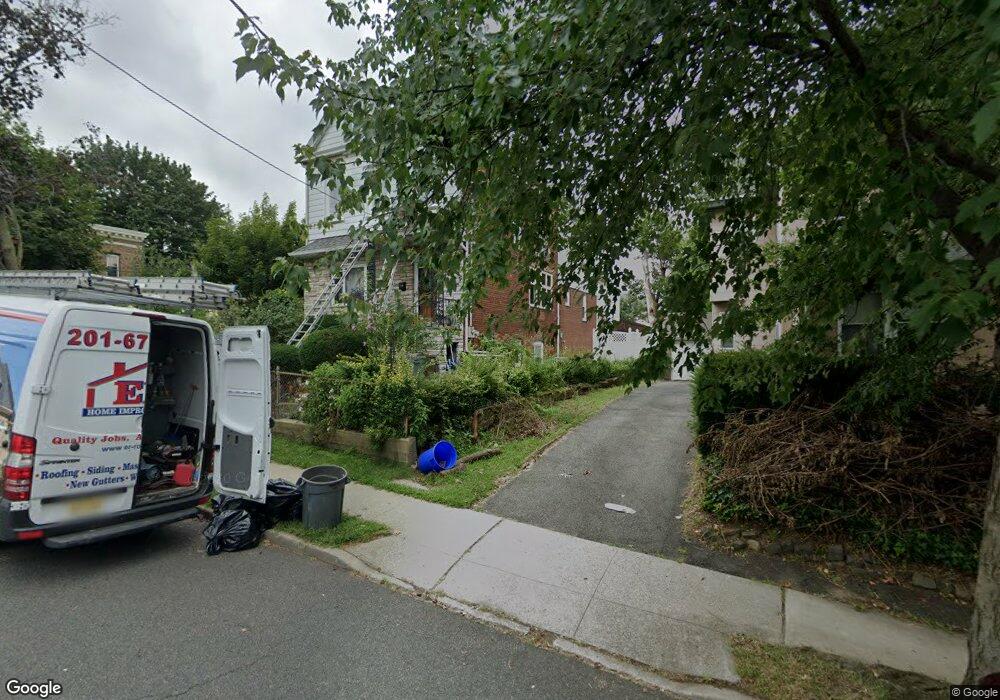 554 Broad St, Carlstadt, NJ 07072 - photo 1