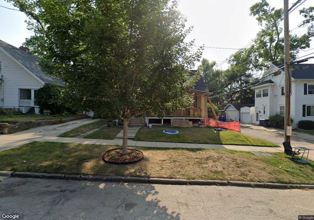 410 20th St SE, Cedar Rapids, IA 52403 - photo 1