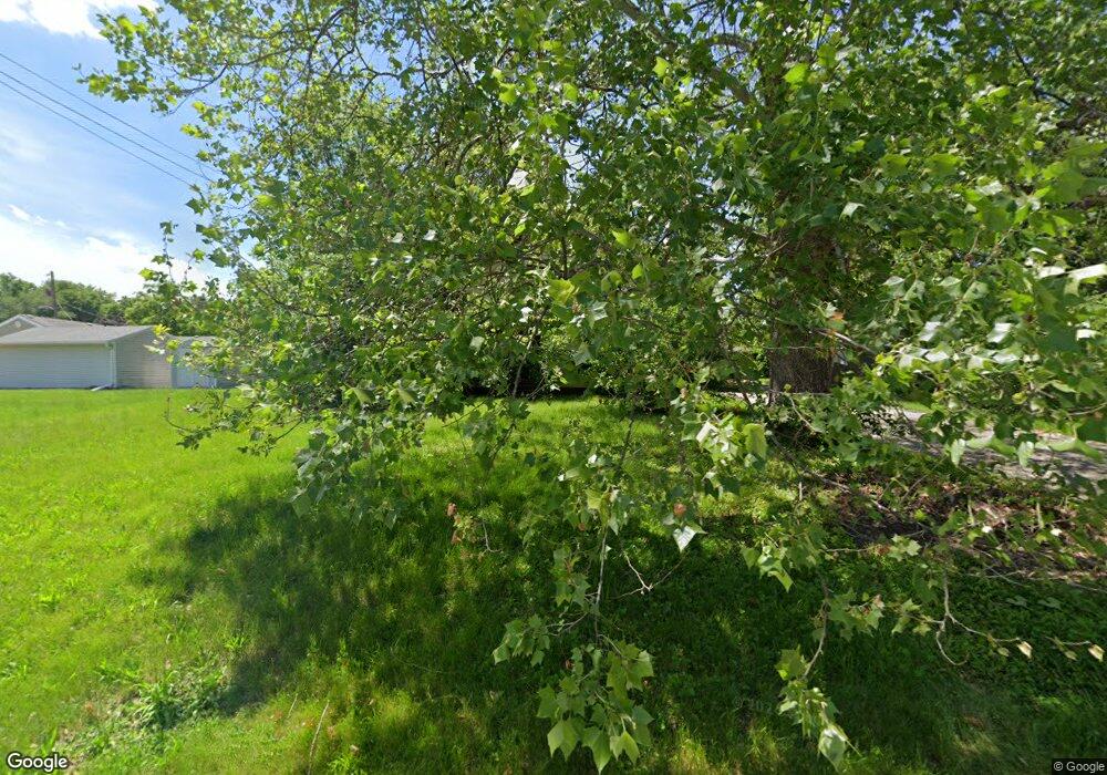 3924 E 30th St, Des Moines, IA 50317 - photo 1