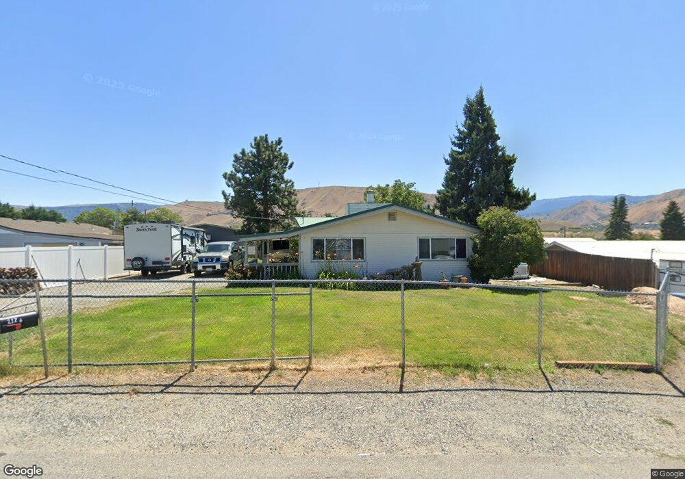 212 McGee St SE, East Wenatchee, WA 98802 - photo 1