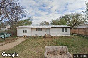305 E Washington Ave, Sayre, OK 73662