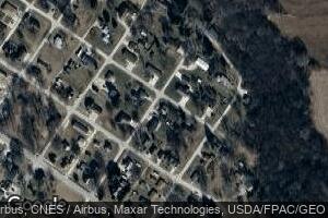 909 Locust St, Clermont, IA 52135