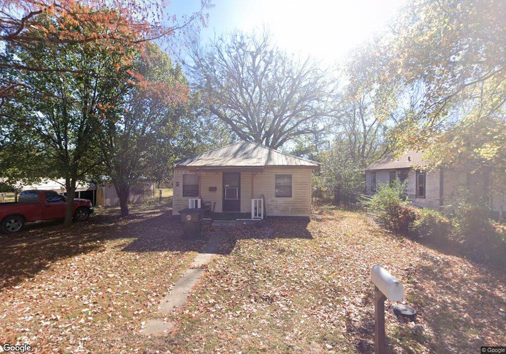 806 W 12th St, Okmulgee, OK 74447 - photo 1