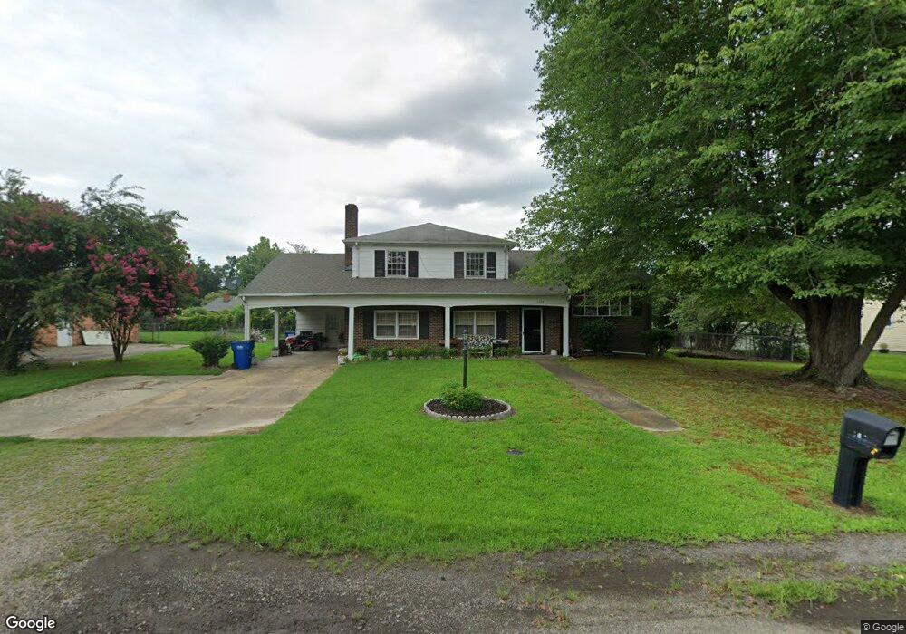 1624 Peachtree Dr, Hopewell, VA 23860 - photo 1